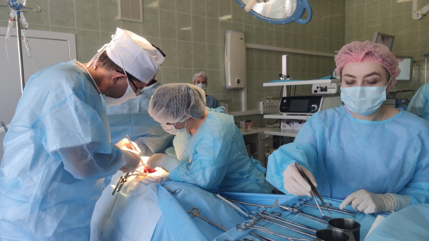 Огромную опухоль вырезали из грудной клетки 18-летней девушки в Воронеже