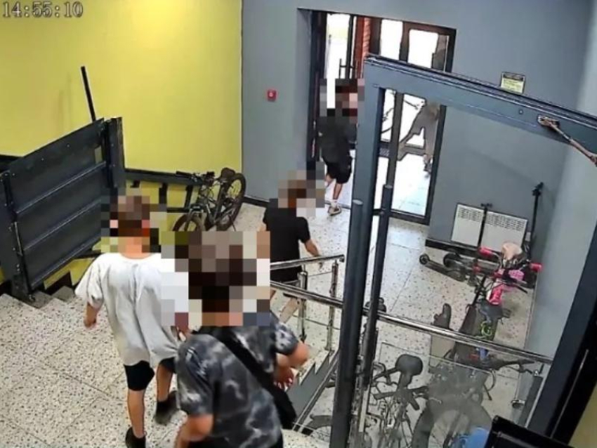 Малолетние пранкеры превратили воронежский ЖК в игровую площадку