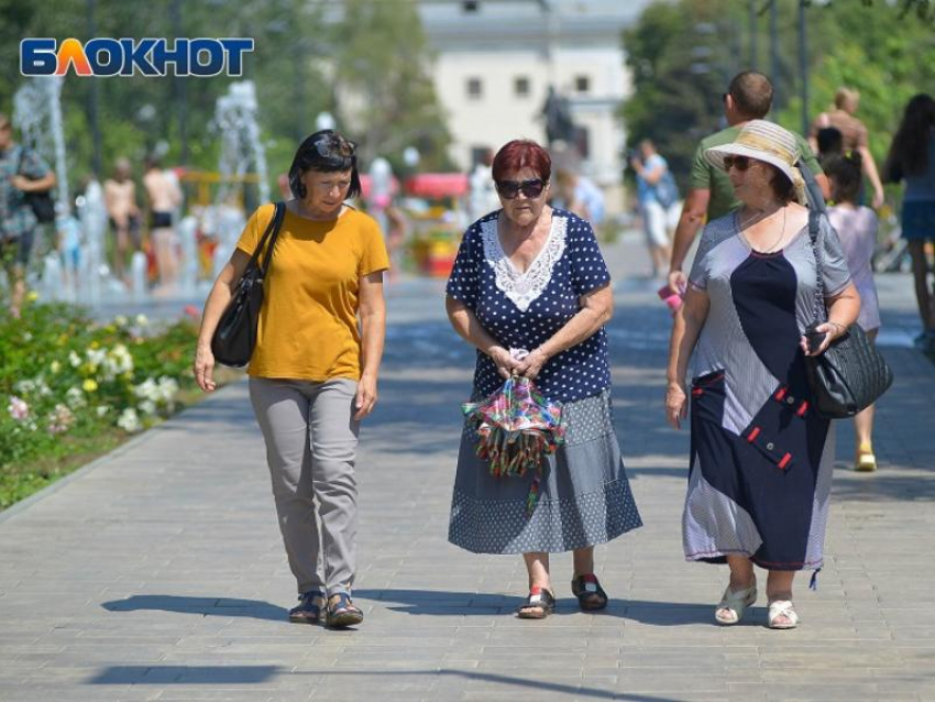 Пожилых воронежцев приглашают на «Разговор со счастьем»
