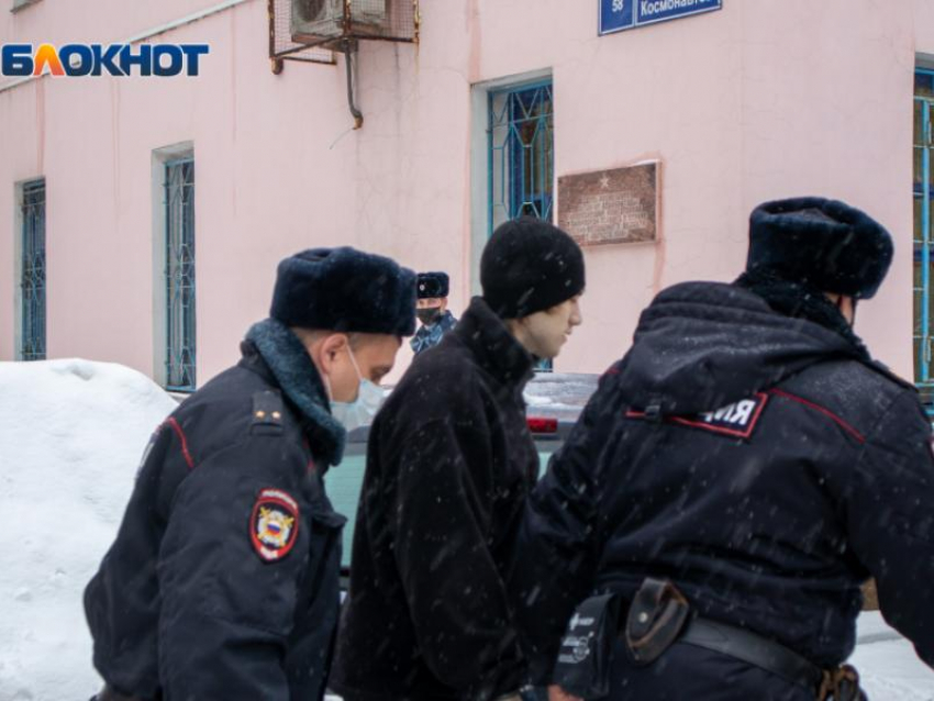 «Балтиморского стрелка», убившего трех солдат в Воронеже, отправили лечиться в психиатрическую больницу