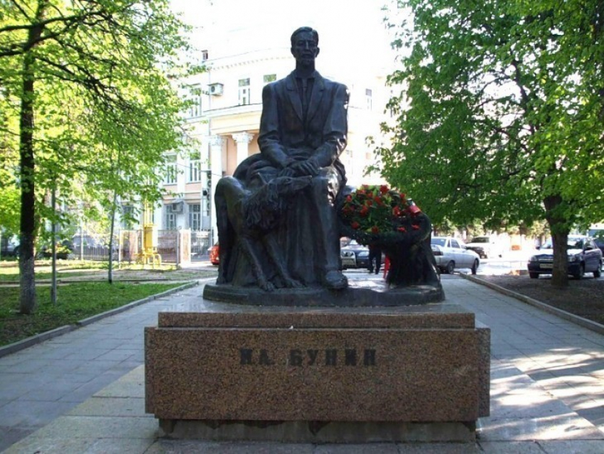 В Воронеже Никитинская библиотека открывает парковый сезон