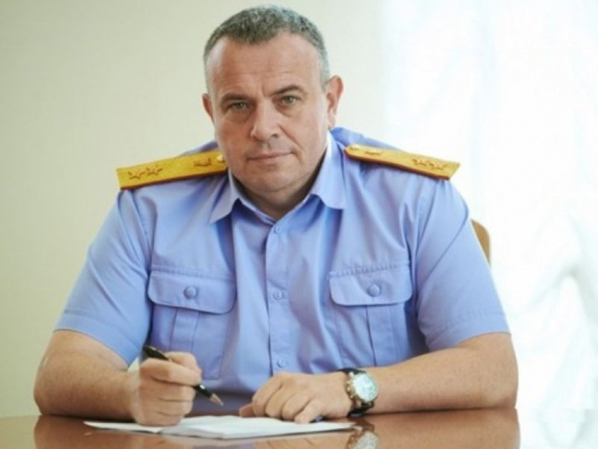 Бывший главный следователь Воронежа, который рвется в депутаты, отмечает 54-летие