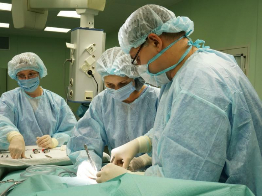 Семидневному младенцу с «зеркальными» органами провели сложную операцию в Воронеже 