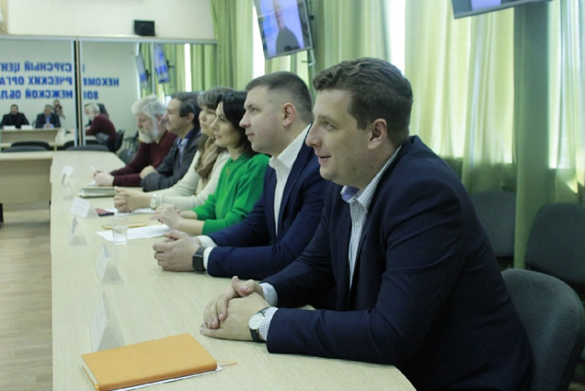 Цену победы после 24 февраля обсудили в приграничном Воронеже