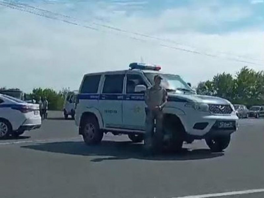 Въезд в воронежскую Ольховатку закрыли из-за взрывов 