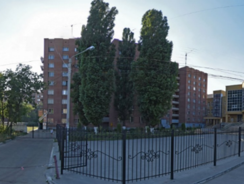 В общежитии Воронежского госуниверситета нашли мертвого студента 