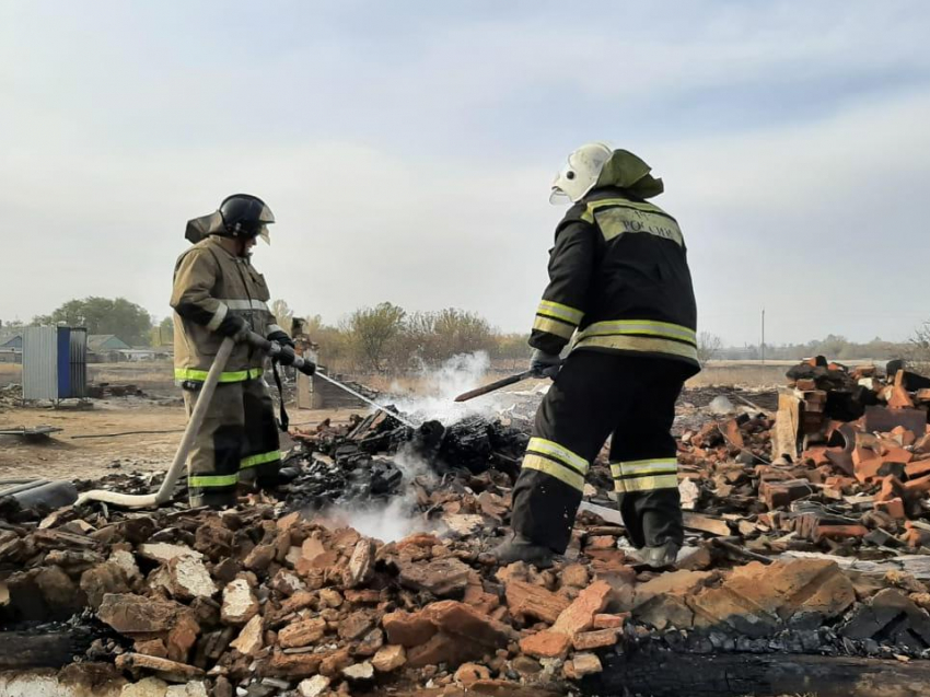 Площадь пожаров выросла до 350 гектаров в Воронежской области