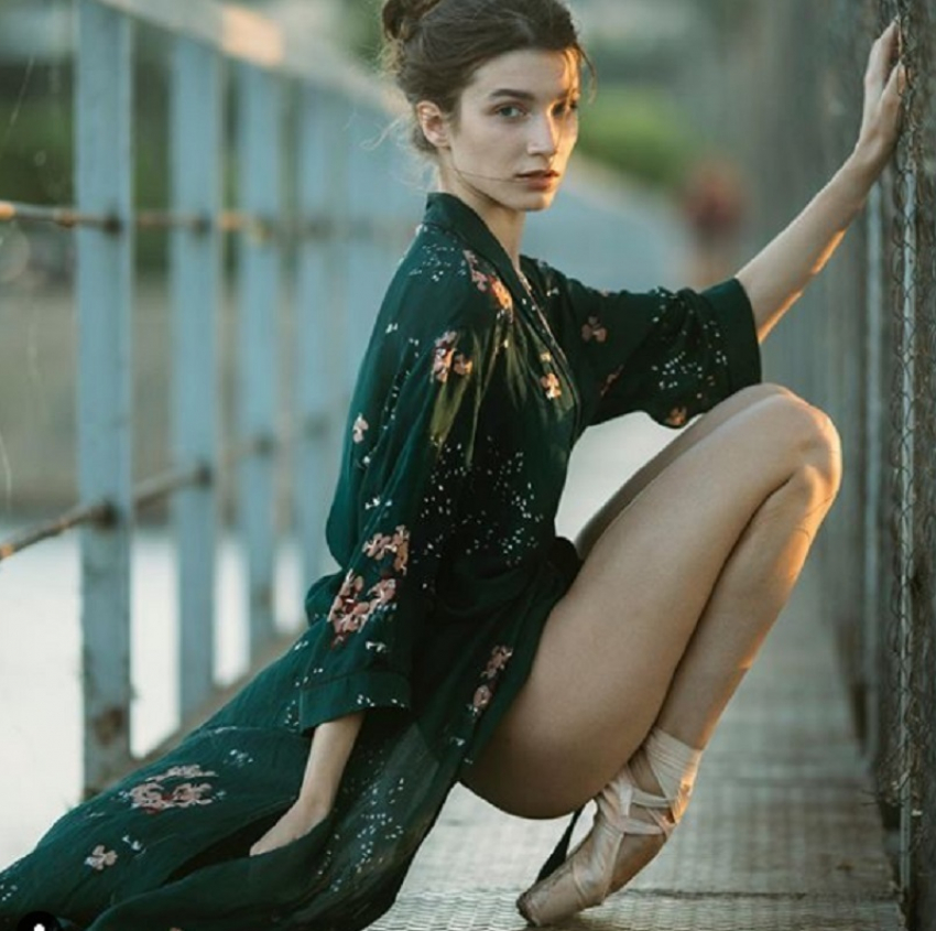 Шикарная балерина приняла участие в смелой фотосессии в Воронеже 