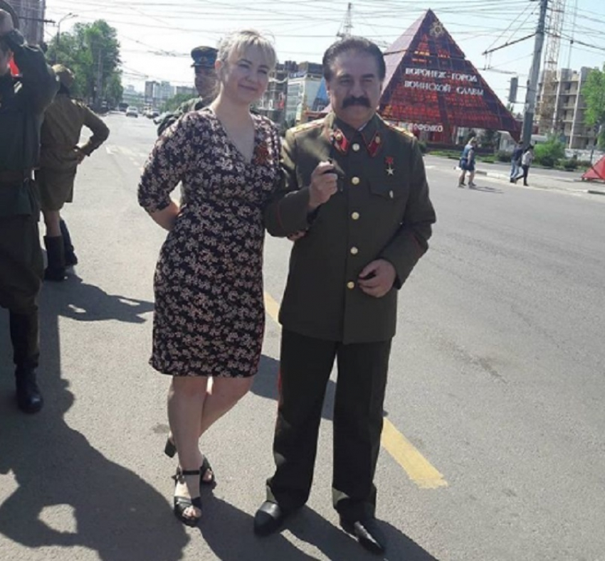 Иосифа Сталина заметили у памятника Славы в Воронеже 
