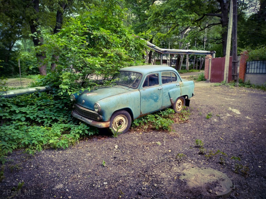 Смерть автомобиля-легенды сфотографировали в Воронеже
