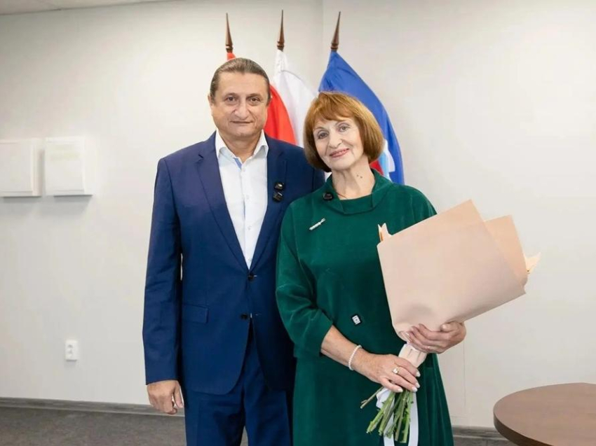 Сергей Чижов начал работу в новом созыве Госдумы с поддержки учителей