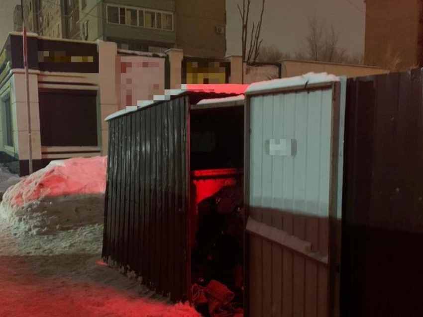 Труп девушки с признаками насильственной смерти нашли на мусорке в Воронеже