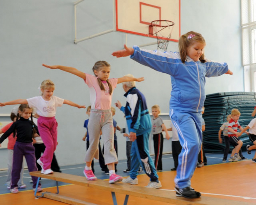 В Воронеже физрук и завуч вовремя не сообщили о травме пятиклассника 