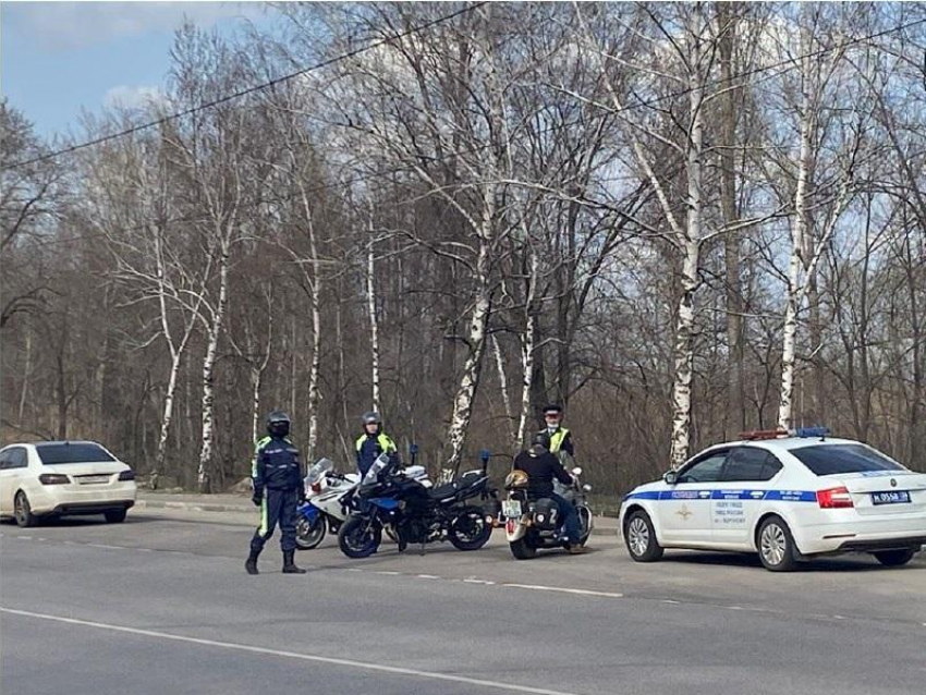 Полицейские начали патрулировать Воронеж на мотоциклах