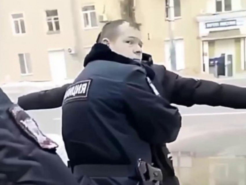 Досмотр и съемка видео: что и при каких условиях разрешается полиции в Казахстане