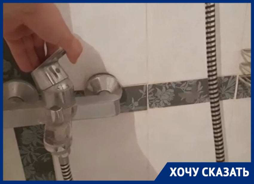 «Возмущен весь дом»: воронежцы продолжают оставаться без воды из-за масштабных прорывов на левом берегу  