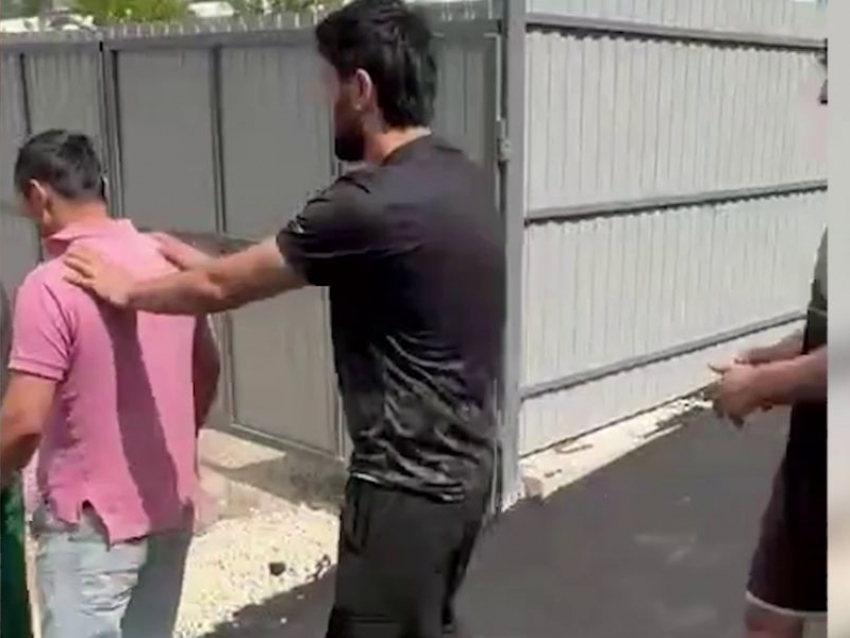 Полсотни мигрантов удалось поставить на воинский учет за 2 недели в Воронежской области 