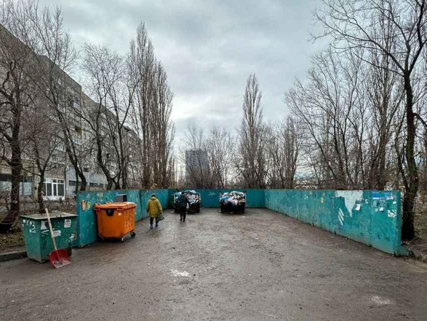 Мгновенное преображение: недельный завал мусора на 25 января убран за день в Воронеже