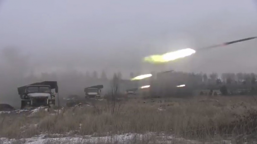 Новые образцы оружия и техники проверили в действии под Воронежем