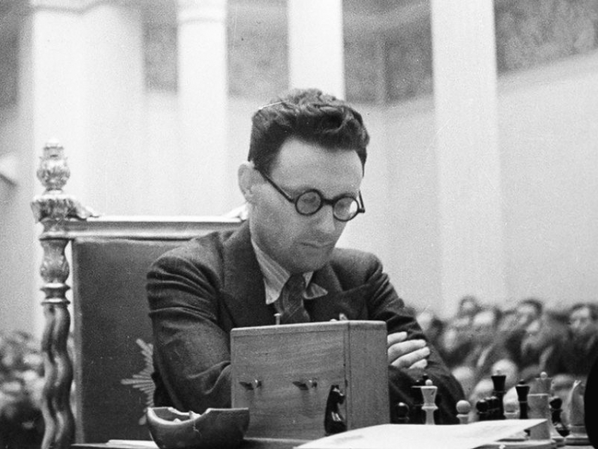 Великий шахматист Ботвинник 76 лет назад показал мастер-класс в Воронеже