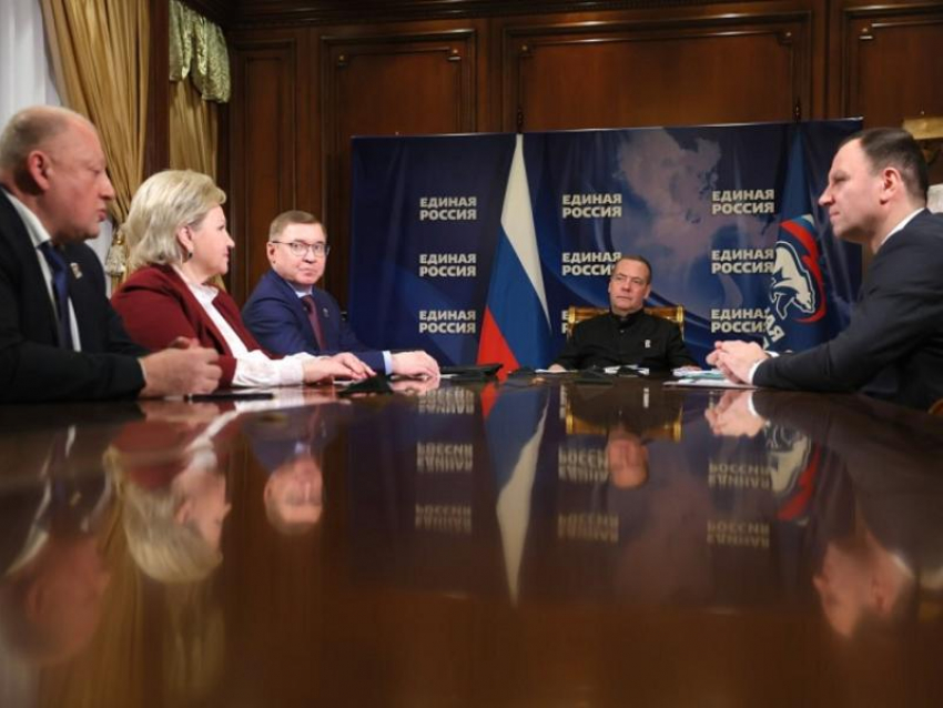 Дмитрий Медведев поддержал кандидатуру Александра Гусева на пост главы воронежских «единороссов»