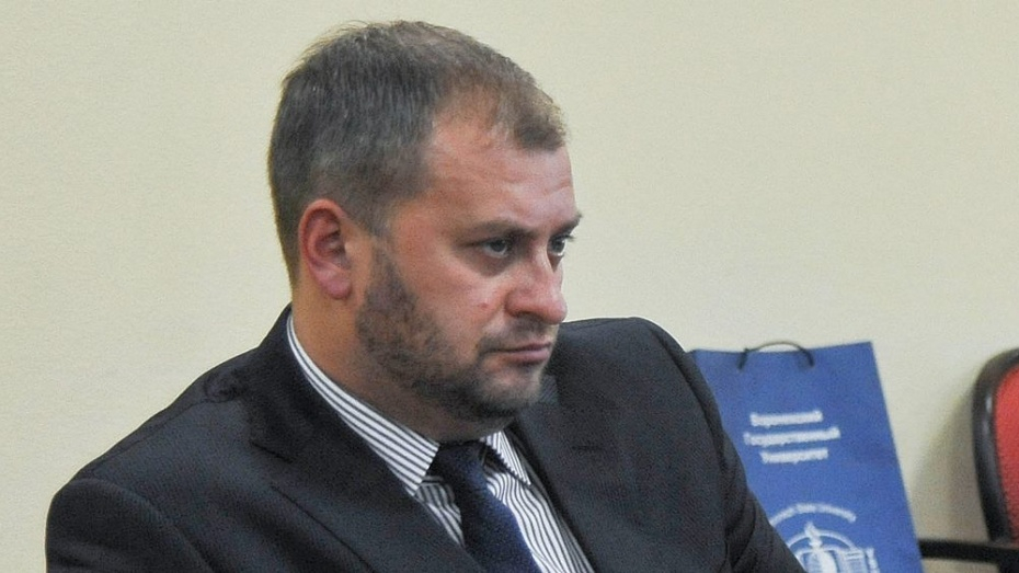 Илья Сахаров попал под массовую зачистку воронежского правительства