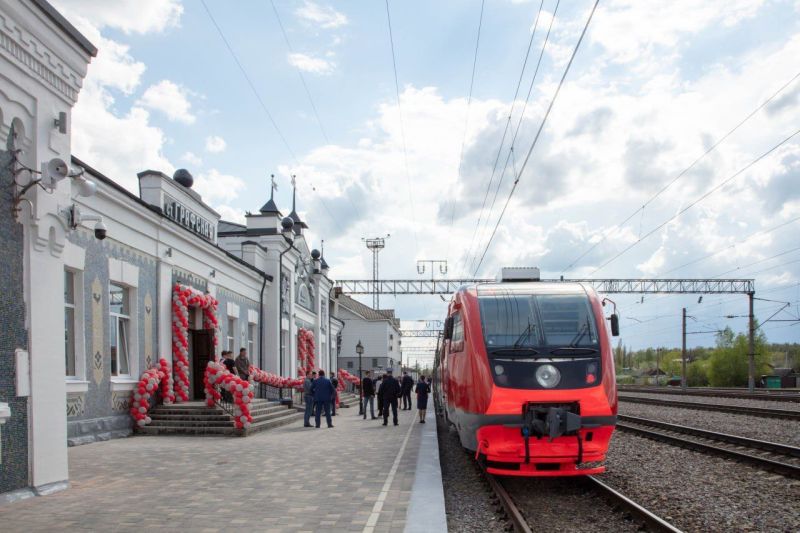 Голые дамы без трусов в самолете