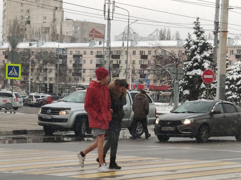 Ростовские красотки в начале весны порадовали поклонников голыми ногами и откровенными фото